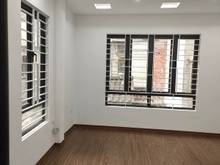 Hình ảnh Cần bán nhà ngõ 94 Tân Mai, giá 6.85 tỷ DT 70m2 x5T, sân cổng đẹp, mới