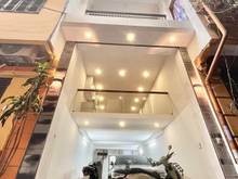 Hình ảnh Nguyễn Phúc Lai - Phân Lô - Ô tô vào nhà - MT 4.1M - 15 TỶ - ĐTT.