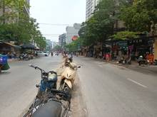 Hình ảnh Mặt phố Trần Bình 80m 8 tầng thông sàn vỉa hè rộng.