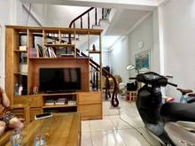Hình ảnh Nhà đẹp ở luôn 2 tầng móng 4 tầng Nguyễn Văn Linh, ngõ rộng, 3.2 tỷ
