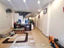 Hình ảnh Nhà đẹp ở ngay Lạc Long Quân, DT 50m x 5 tầng MT 4m  Giá 6.68 Tỷ.