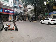 Hình ảnh Bán nhà phố Nguyễn Khánh Toàn, văn phòng, 70m2, mặt tiền 8m, giá 27 tỷ