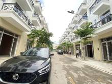 Hình ảnh Khu phân lô – Đường 10m – 56 m2 – 4 tầng – 5 tỷ - Ngay ngã tư Ga