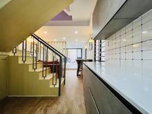 Hình ảnh Mới, nhà đẹp Phó Đức Chính, P1, Q.Bình Thạnh, cạnh trung tâm chỉ 6 tỷ.