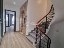 Hình ảnh Bán gấp nhà mặt ngõ Âu Cơ MT 5.6m 80m2 7. Có tầng hầm thang máy.