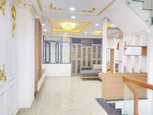 Hình ảnh xe hơi ngủ trong bếp ,65m2,Gấp nhà linh tây ,tiện làm văn phòng ,