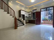 Hình ảnh Bán nhà Quan Hoa-Cầu Giấy 45m2 5T-giá 4.2 tỷ- lô góc-gần phố