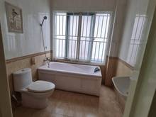 Hình ảnh Chính chủ bán Nhà Góc 2 MT hẻm xe hơi Đường Nguyễn Thiện Thuật Quận 3