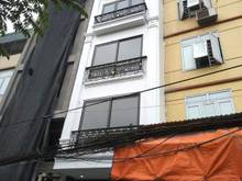 Hình ảnh Bán Nhà Nguyễn Khánh Toàn, 7 Tầng, Thang máy, ô Tô Đỗ cửa