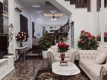 Hình ảnh 8.7 tỷ, 67.6m2, ngang 5.2m, xe hơi đỗ cửa, Hoàng H Thám, giá tốt