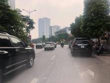 Hình ảnh Bán 306m2 đất mặt phố Nguyễn Hoàng, mặt tiền 13m, vỉa hè 2m, lô góc