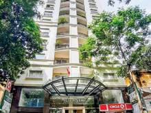 Hình ảnh biệt thự đường Nguyễn Minh Hoàng, P. 12, Tân Bình, 8x17m, hầm + 3 lầu