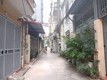 Hình ảnh Gia đình cần bán mảnh đất 70m2 phố Gia Thuỵ ngõ 2,5m chỉ có hơn 4 tỷ