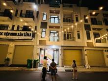 Hình ảnh Bán nhà full nội thất 3 lầu có tích hợp thang máy
