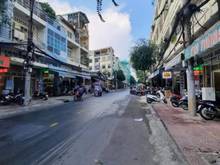 Hình ảnh Hẻm xe hơi ngày trung tâm quận 5