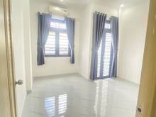 Hình ảnh Nhà mới Lạc Long Quân Tân Bình hẻm xe hơi 30m2 gần mặt tiền chỉ 3.8 tỷ
