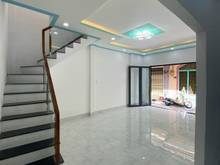 Hình ảnh Chính chủ gửi bán nhà 1 trệt 1 lầu hoàn công đầy đủ siêu rẻ Linh Chiểu
