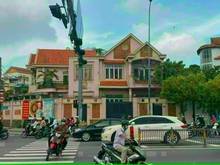 Hình ảnh Nhà siêu đẹp góc 2 MT Nguyễn Văn Trỗi p12 quận Phú Nhuận