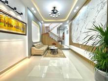 Hình ảnh Bán nhà 2 tầng đẹp sau lung mặt tiền