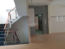 Hình ảnh Tòa nhà MT Nguyễn Sơn 4 Tấm Mới Thang Máy 10x30 Giá 70Tr/Tháng