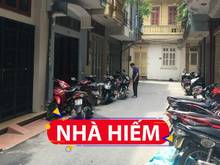 Hình ảnh GẦN ĐẠI HỌC NGOẠI GIAO. Bán nhà MỚI. Dân trí CAO. Phân lô. Chùa Láng