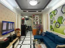 Hình ảnh cần bán nhà ngay gần trường tiểu học cự khối full nội thất giá 2,5tỷ