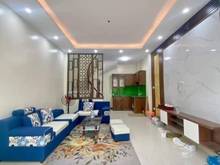 Hình ảnh Bán nhà LÔ GÓC, Phố Cự Lộc, 48m2, MT 4.5m, Ô TÔ, 5.6 Tỷ.