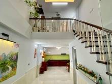 Hình ảnh Bán Nhà Mới Cầu Giấy - Tặng Nội Thất - Tiện ích đầy đủ