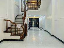 Hình ảnh Gấp! Trung tâm Ngã Tư Sở, 47m2, 5 Tầng, MT 4m, Ô TÔ, LÔ GÓC, 5.5 Tỷ.