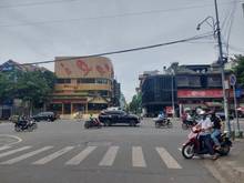 Hình ảnh Cho Thuê nguyên căn, 1 Trệt, 3 lầu Mặt Tiền Phan Xích Long