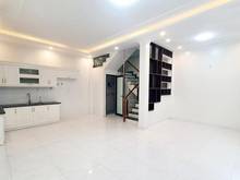 Hình ảnh Sổ Hồng Trao Tay. Đ. Lê Văn Sỹ - Quận 3. Giá: 2 tỷ 2. DT: 40m2. SHR.