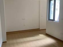 Hình ảnh Bán gấp nhà ngõ 143 Đê Trần Khát Chân, HBT giá chỉ 3,8 tỷ, 47m2x3Tầng