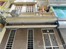 Hình ảnh Nhà Trần Quốc Hoàn, Cầu Giấy 11,5 tỷ  5 Tầng, MT 5,6m Phân lô VIP, Oto