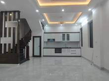 Hình ảnh Cho thuê nhà ngõ 28 Dương Khuê - Mai Dịch. DT 55m *  6 tầng, thông sàn