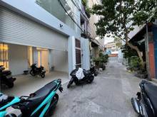 Hình ảnh Bán nhà HXH 1 trục Nguyễn Văn Đậu (5.25x18m) 1 Trệt 4 Lầu