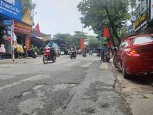 Hình ảnh Mặt phố Nghĩa Tân, Cầu Giấy: 11 tỷ, Kinh doanh, 4,5 Tầng, MT 3,9m, VHè