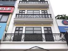 Hình ảnh Nhà đẹp Trần Quốc Hoàn 7 thang máy vù vù, ô tô vào nhà, 63m chỉ 11.8 ỷ