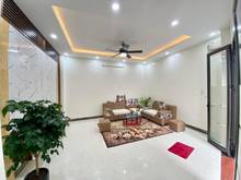 Hình ảnh Bán nhà PHỐ LĨNH NAM, ba bước ra phố, NHÀ THOÁNG ĐẸP, 34m2 x 5 tầng
