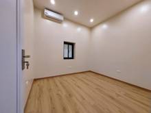 Hình ảnh Bán nhà mặt ngõ Phạm Ngũ Lão, giá 12.5 tỷ, 63m2x4T, có sân cổng