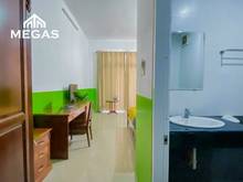 Hình ảnh CHDV có bãi xe oto, balcon riêng ngay mặt tiền Nguyễn Kiệm