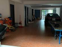 Hình ảnh Cho thuê nguyên căn mặt tiền lê văn sỹ Quận 3 DT 4.7x28 trệt 4 lầu