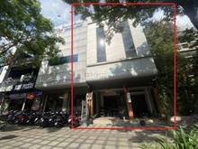 Hình ảnh Cho thuê MT Đ. Trường Sơn Tân Bình ngang LỚN 7*25m 4 Lầu 100 triệu