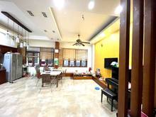 Hình ảnh Bán nhà Hoàng Quốc Việt - Lô góc, Gara Ô TÔ  -55m2, KD,VP - Giá 12.5Tỷ