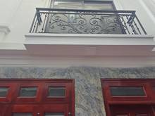 Hình ảnh Bán Nhà Ngõ Phố Phúc Lợi, Lô Góc, Ô tô Đỗ Gần Cửa, Giá 2.5 Tỷ.