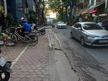 Hình ảnh Nhà Hoàng Hoa Thám, Ba Đình Giá 14 tỷ DT 90m2 Mặt Phố, Kinh doanh tốt