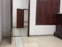 Hình ảnh Bán nhà tập thể tầng 1 Trần Quốc Hoàn, 70m2, kinh doanh. Giá 1.86 tỷ.