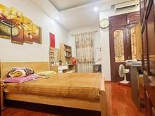 Hình ảnh Bán nhà giá rẻ đường Hoàng Quốc Việt,gara, vỉa hè giá 10.9 tỷ