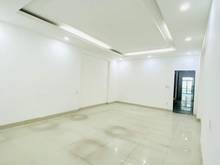 Hình ảnh "Cho Thuê Nhà Huỳnh Văn Bánh, Phú Nhuận. Trệt 4 lầu Giá 30tr/tháng.