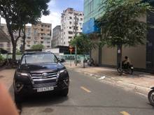 Hình ảnh Nhà mặt Tiền kinh doanh trung tâm quận 5 hướng Đông