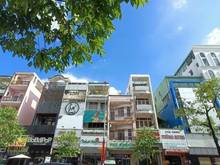 Hình ảnh Bán nhà Mặt Tiền sầm uất q6: đường Hậu Giang; nhà 3 lầu vỉa hè rộng.